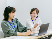 学校と両立して働ける★大学卒業までOK！ベネッセグループ【PC事務スタッフ】新宿・初台／平日／週2～3日／シフト制の詳細画像