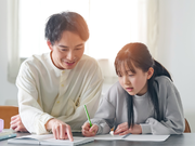 ＼未経験・短時間OK！授業と両立◎／経済的な困難を抱える家庭の子どもへの学習と居場所サポートスタッフの詳細画像