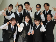 結婚式を一緒に創り上げましょう　ブライダルサービススタッフ　週1日～土日のみOK　未経験者歓迎　初アルバイト歓迎　同年代が多いので馴染みやすい　ガクチカ！就活でも評判いいですよの詳細画像