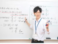 【集団指導講師】充実の研修制度で未経験でもOK！現役大学生活躍中！時給2,640円以上♪　馬渕教室　中学受験コース　京都駅前校の詳細画像