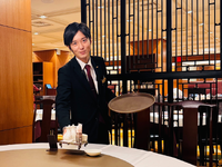 【原宿駅前】老舗中国料理店のホールスタッフ　時給1,500円以上！+土日祝時給UP・無料賄い付きの詳細画像