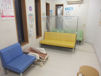 クリニックでの受付・助手。週１回から１回３時間程度で。授業終わりから可能で日祝休み。土も休み可能の詳細画像