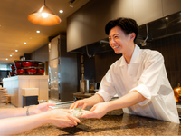 ★オープニング時給1600円★週2日～OK◎まかないあり◎髪色自由◎ニュウマン高輪に誕生するモダンな蕎麦ダイニング！の詳細画像