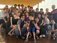 ★表参道駅近★学生アルバイト在籍30名以上!!　芸能人、大手企業重役、御用達のお店♪　週2日～／1日3ｈ～OK。歴代アルバイトは皆学生の為、融通が効きます♡ネール、旅行、試験等♡就活に役立つビジネスマナーが自然に身に着きます♫の詳細画像