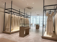 【学業と両立可◎】1日4時間～、週2日～OK！週末フルタイム勤務・未経験者歓迎◎ウエディングドレスショップで将来役立つスキルを身につけませんか✨？の詳細画像