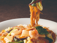 【東京駅】老舗中国料理店　南国酒家のカジュアルレストラン　土日祝時給UP・無料賄い付きの詳細画像