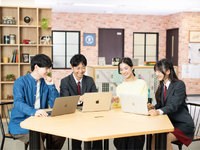 【蒲田西口キャンパス】中学生のグループワーク授業の運営補助・学習サポート/コーチングの詳細画像