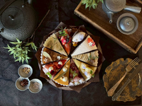 古民家タルト専門店の販売スタッフ｜お菓子の試食あります｜四間道のおしゃれな洋菓子店の詳細画像