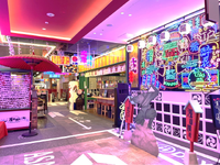 週3日／4h〜OK★食と祭りの殿堂・浅草横町★『選べる3店舗：鰻・肉料理・スシ』オシャレ自由◎履歴書不要◎の詳細画像