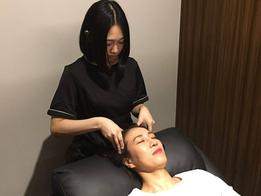 ＜大学生が活躍中！一生モノのスキルを身につけませんか？＞サークル・授業と両立OK！スキマ時間でセラピストデビュー