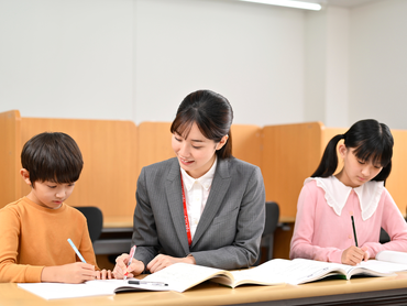 ★理系の方大募集★ 個別指導の塾講師☆ 得意科目&小中高の対象学年も選べる♪