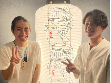 まかない有★四条烏丸駅〜徒歩2分！＜オシャレok＞髪型・髪色自由で自分らしく！週2日〜・1日4h〜okの自由シフトが魅力★履歴書不要★社割あり系列店20%off