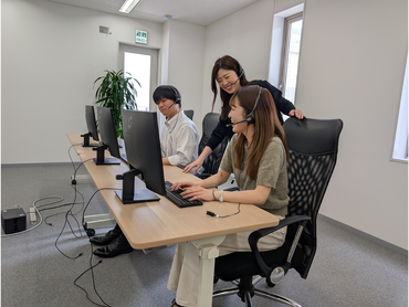 <伏見駅1分>過去10名以上が大手企業へ就職！就活で活かせる“コミュ力”が身につく！週3〜OK！授業・サークル両立◎困ったらすぐ相談できる環境！同年代も多数在籍☆