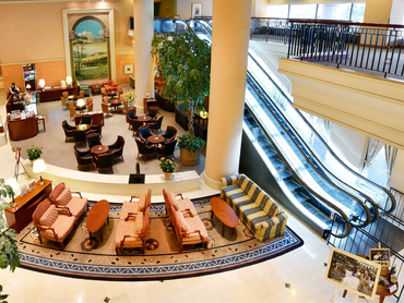 英会話が得意な方、大歓迎！！　ホテルスタッフ（接客業務）大募集！！　【知立駅から徒歩３分】　　ホテルクラウンパレス知立／ANAクラウンプラザホテル知立（リブランド開業予定）週１日～OK！