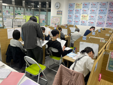 個別指導塾講師！新大学1年生大歓迎！！未経験者歓迎！！