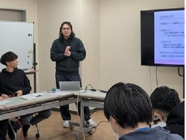 【就活に活きる事務】最先端のAI活用×企業のSNS裏方も経験可！エンタメECサイトのバックオフィス◆未経験歓迎 / 髪色・服装自由 / 人形町徒歩5分