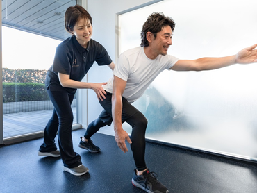 フィットネスジム受付スタッフ｜オープニングスタッフ｜（神戸）住吉駅徒歩7分｜週2日～、1日3時間～の勤務OK！｜学業や家庭、プライベートとの両立もしやすい勤務体系