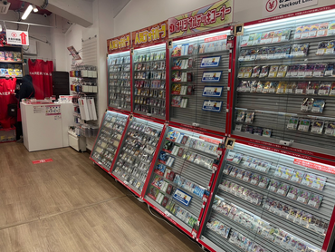 国内最大級ポケモンカードゲーム専門店のレジ・接客スタッフ／好きなことで楽しく働ける！入社お祝い有り！[未経験OK]