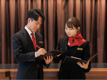 月8公演（1日2公演勤務の場合、月4日～OK!）【東京芸術劇場レセプショニスト（ホール・劇場のご案内係）】池袋駅すぐ|交通費支給|未経験OK|演劇・音楽好き歓迎◎