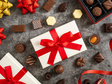 ＼約１か月の短期／1/14～2/14まで♪テスト期間のお休みOK♪時給1380円×7.5時間→なんと日給10,350円◎バレンタインのイベントスタッフ募集★かけもちOK♪35名募集◎アムール・デュ・ショコラではたらこう☆お友達と一緒の応募OK！