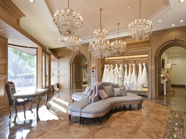 【学業との両立可】久屋大通沿い路面店◎週1日～OK（フルタイム＆夕方の数時間からの勤務も可能）～世界の最旬ウエディングドレスを扱うセレクトショップ～