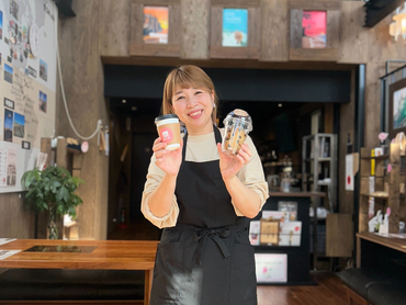 【週1～OK！】カフェスタッフ・ガードナーベルト体験スタッフ／レジ対応・撮影補助あり