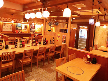 まるで沖縄☆彡雰囲気抜群の沖縄居酒屋でNEW STAFF大募集｜海人酒房　有楽町