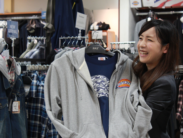 （アルバイト・パート）長期販売スタッフ　★[就活準備に][安定企業でしっかり]ライフスタイルに合わせた働き方はAOKIで！短時間勤務OK!ミニボーナス有！サイズマックスセブンパークアリオ柏店　1097