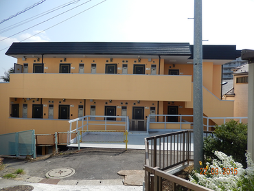 【であいグループホーム★交通費支給☆戸塚駅より徒歩】１７：００～２０：００、1日3時間！週１～OK！月・火・水・木の募集です！洗濯・清掃・配膳・食事・トイレ・入浴補助など生活のサポートをお願いします☆