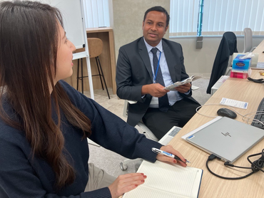 市場調査／自動車を扱うグローバル企業でのオフィスワーク