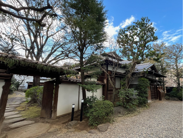 料亭でのホールスタッフ／1日4ｈ～未経験歓迎！時給1500円☆着付も学べる！
