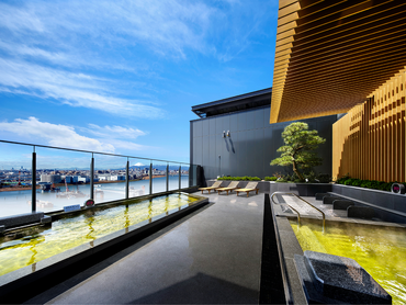 温浴施設のフロント・清掃スタッフ／平日は時給1500円／土日祝は時給1600円／週3日＆5時間　～有明のオシャレな非日常スパ～