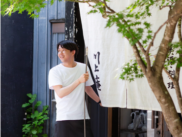 表参道駅スグ｜髪型・髪色自由｜2週間毎シフトで柔軟な働き方ができる◎