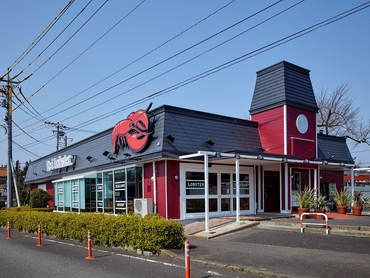 ★シーフードレストランの接客スタッフ★履歴書不要／週3日～◎／時給1260円～／未経験大歓迎＆友達との応募もOK！染髪ネイルもできちゃう！絶品まかないアリ♪