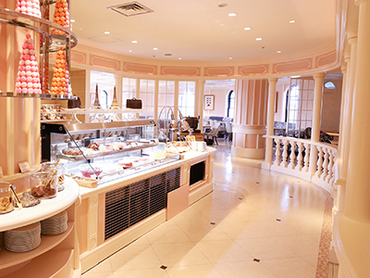 ◎シフトの融通利きます◎可愛いスイーツビュッフェのお店｜Salon de Sweets　イクスピアリ