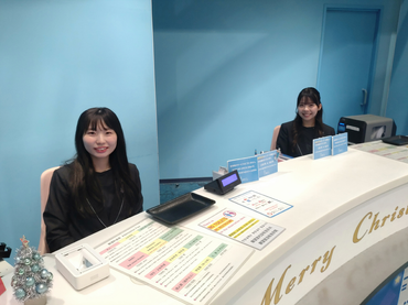未経験OK！土日祝の勤務歓迎！学生スタッフ活躍中！「福岡タワー」のチケットカウンター・ご案内スタッフ