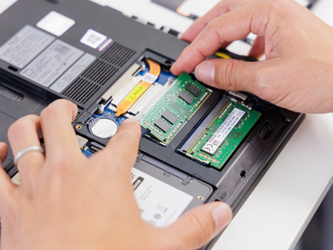 【江坂駅直結／週3日〜】パソコン再生・検品スタッフ｜未経験OK（昇給あり）【関西電力発ベンチャー】