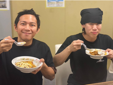 まかない有★がっつり稼げる！大学生活躍中！池下駅〜徒歩1分！＜オシャレok＞髪型・髪色自由で自分らしく！週2日〜・1日3h〜okの自由シフトが魅力★履歴書不要★社割あり系列店20%off