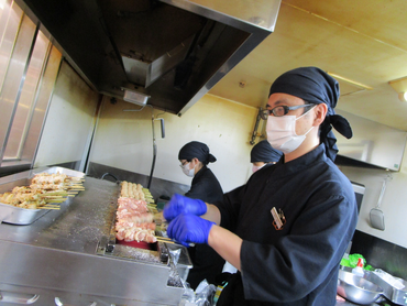 週１日～OK！鶏三和小倉井筒屋店での販売・調理のお仕事♪　未経験者OK♪  従業員割引30％美味しい商品がお得に購入できます♪　　