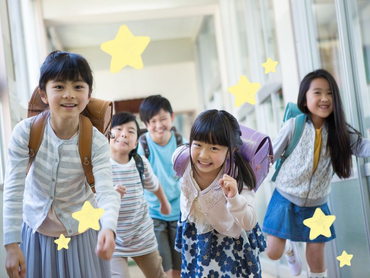⭐未経験からチャレンジ⭐＼学童保育補助スタッフを募集／学生さん大歓迎🌷シフト自由😊＜台東区 東泉こども教室＞