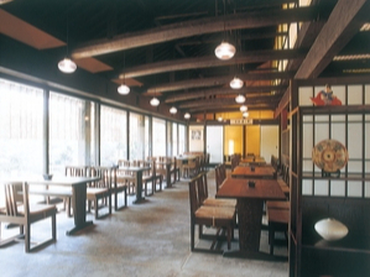 週2～勤務可能◎未経験でもOK！◆和食店の接客してみませんか？東京竹葉亭 西宮店