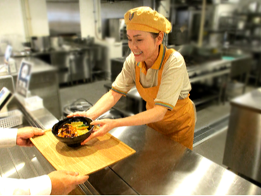 【彦根市/1日3時間/週1日～】午後短時間のみの社員寮での調理補助スタッフ募集！