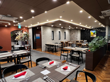 【未経験歓迎!!】南大沢 レストランAtelier ホールスタッフ大募集!!オシャレな店内のオーガニックレストランで働いてみませんか？地元の食材の旨みを活かしたオーガニックレストラン Googleマップ☆4.4