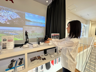 Anker Storeの販売スタッフ（深谷エリア新店）／時給1300円！髪色・ネイル自由♫