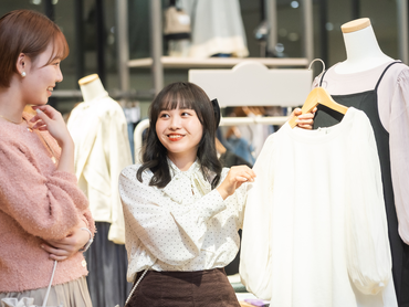 おしゃれが楽しめる！アパレル販売　週2日～OK！
