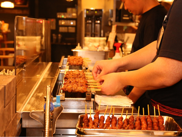 まかない有★豊田市駅〜徒歩5分！＜オシャレok＞髪型・髪色自由で自分らしく！週2日〜・1日3h〜okの自由シフトが魅力★履歴書不要★社割あり系列店20%off