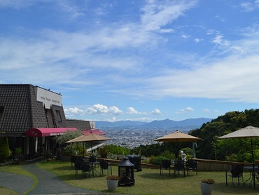 ★美味しい賄いと送迎あり★福大生活躍中！初バイトも大歓迎！～油山にあるフレンチレストラン～