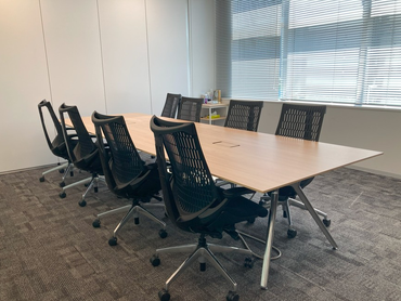 【時給2000円/有給インターン】幅広い輸入車ブランドを扱う中古車事業部で企画・分析サポート！データ分析・レポート作成・業務改善に挑戦できる長期インターンシップ（有楽町勤務）