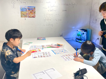 英数国：「今日から英語が好きになる！」【英語×子ども】英語力に自信がある、留学生・大学生歓迎！算数・国語の指導もあります！／時給1,500円〜