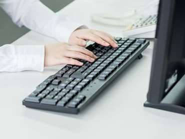 【6/1～7/下旬の短期】夏ギフトの受付カウンター接客★週3日～で月10万円以上の収入も可能♪＠大丸京都/os_511840